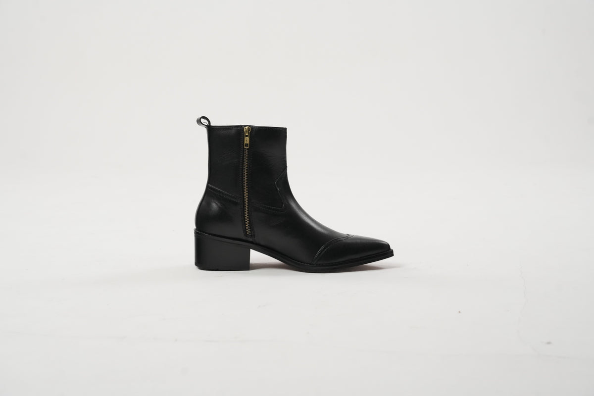 Onyx Calfskin Tennessee Boots