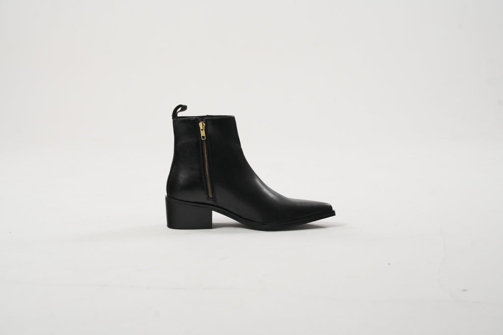 Obsidian Calfskin Boots