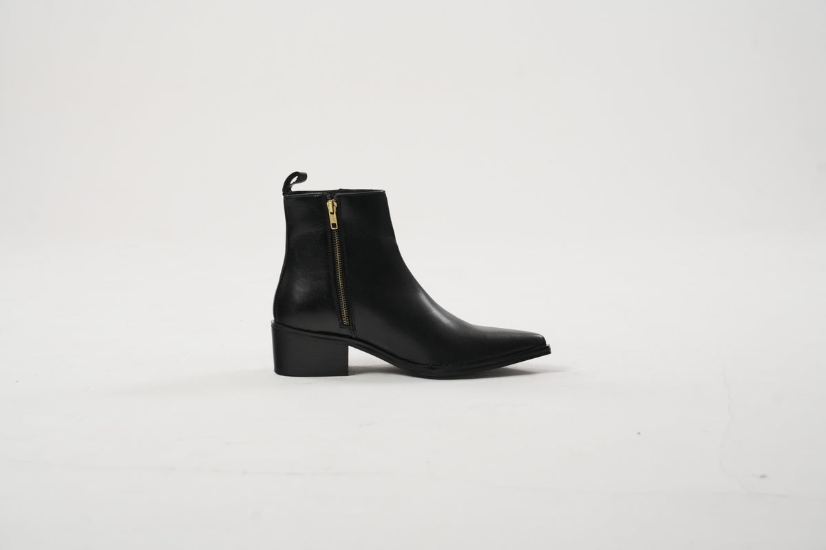 Obsidian Calfskin Boots