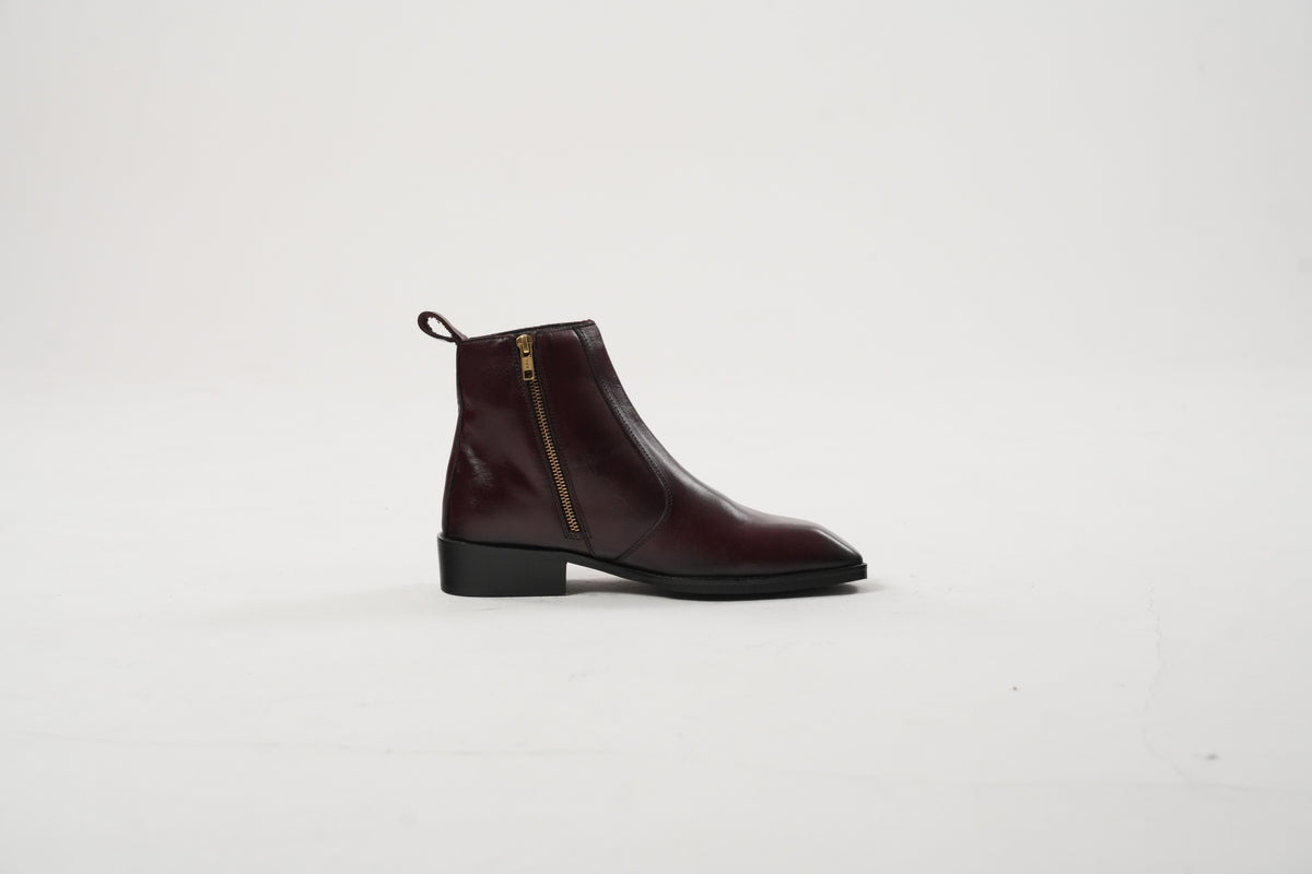 Burgundy Calfskin Chisel toe Boots