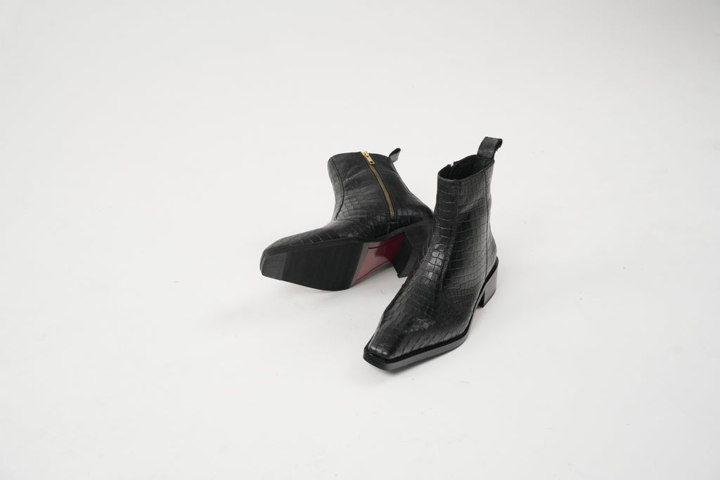Onyx Caiman Chisel Toe Boots