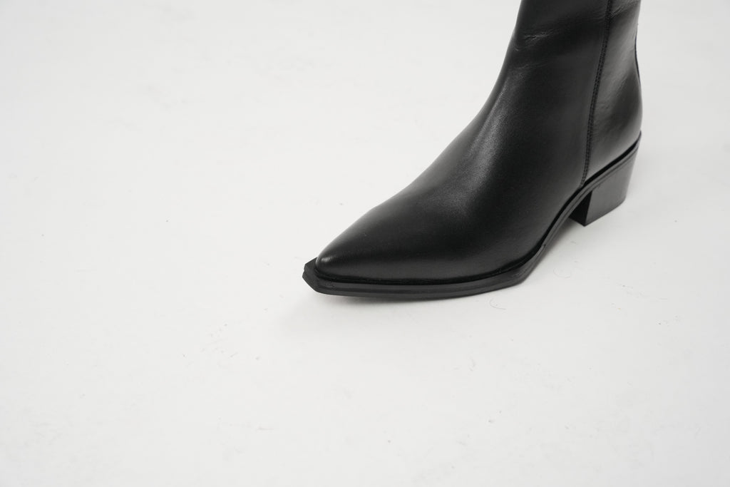 Obsidian Calfskin Boots