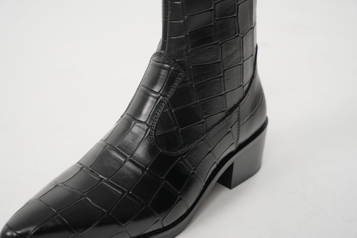 Onyx Cuvier Boots