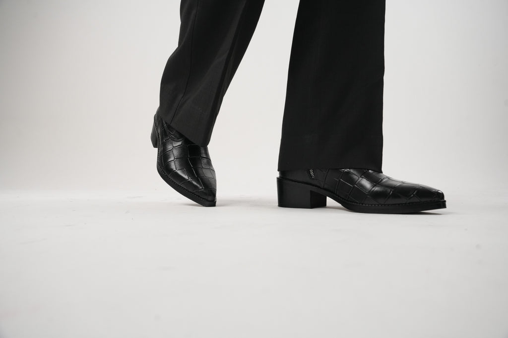 Onyx Cuvier Boots