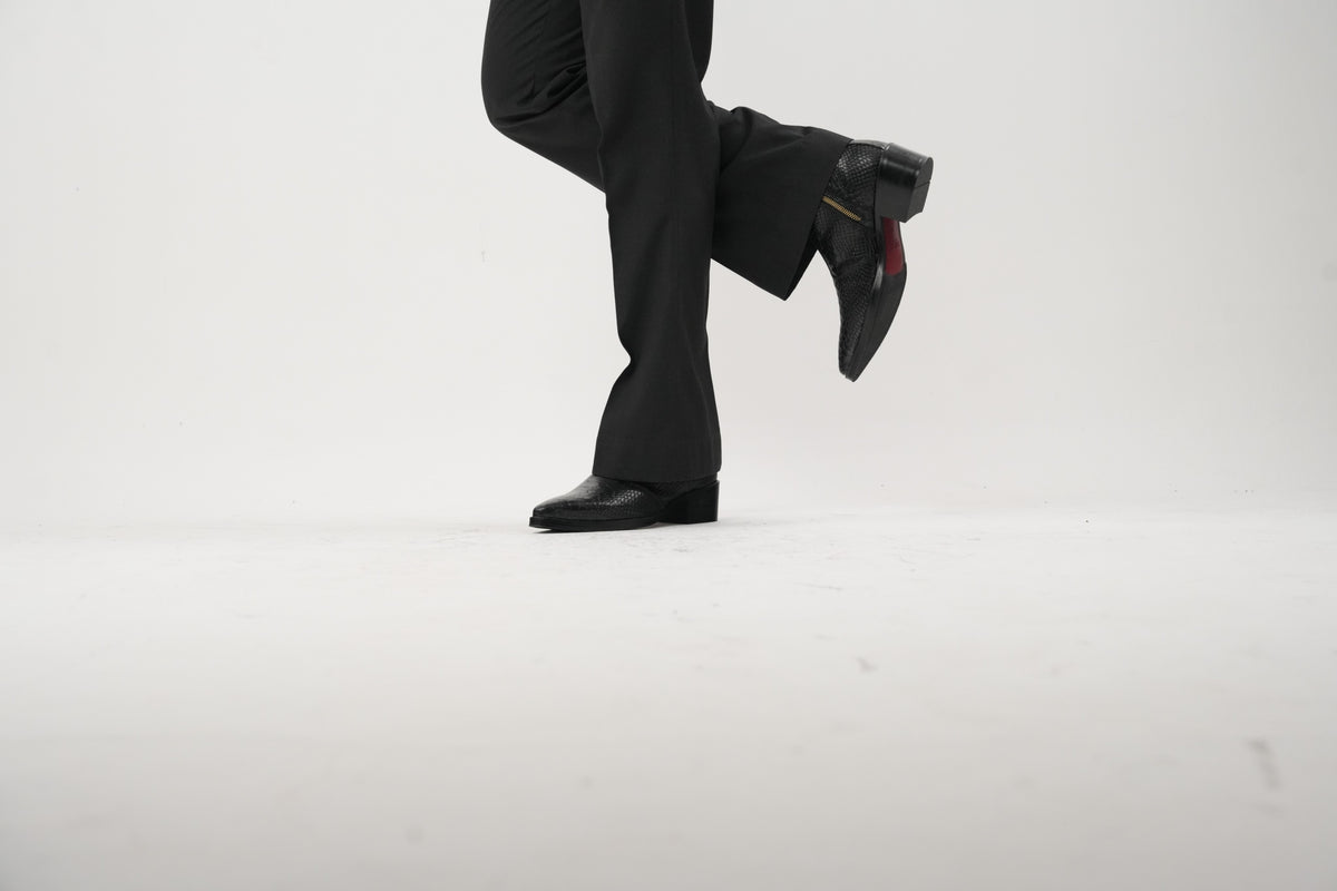 Onyx Mamba Boots